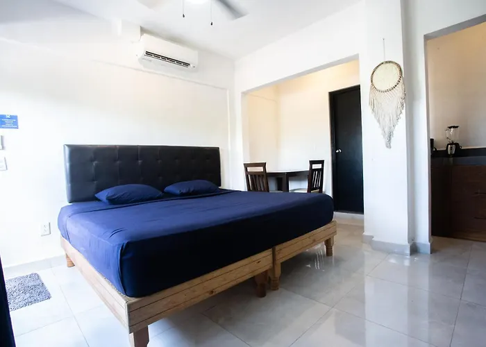 Maui hostel playa del carmen
